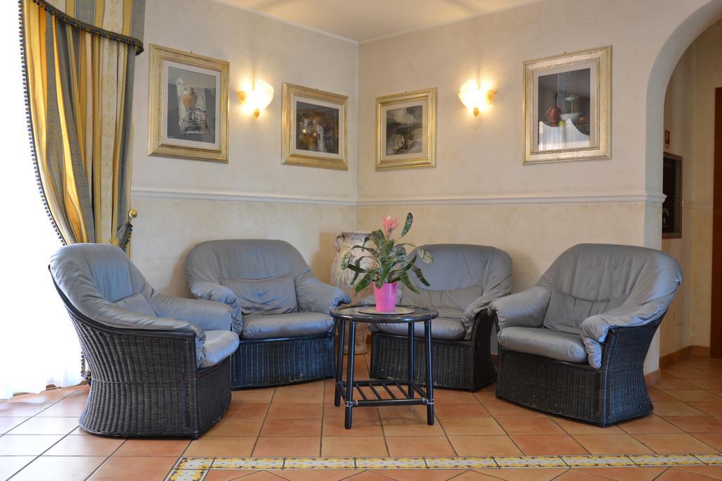 Villa Luigi Hotel & Restaurant Nuova Gestione Villa Rosa Di Martinsicuro Экстерьер фото