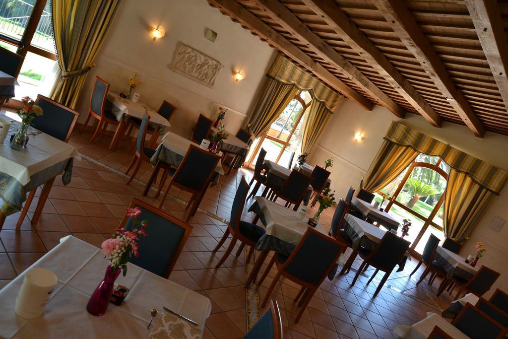Villa Luigi Hotel & Restaurant Nuova Gestione Villa Rosa Di Martinsicuro Экстерьер фото