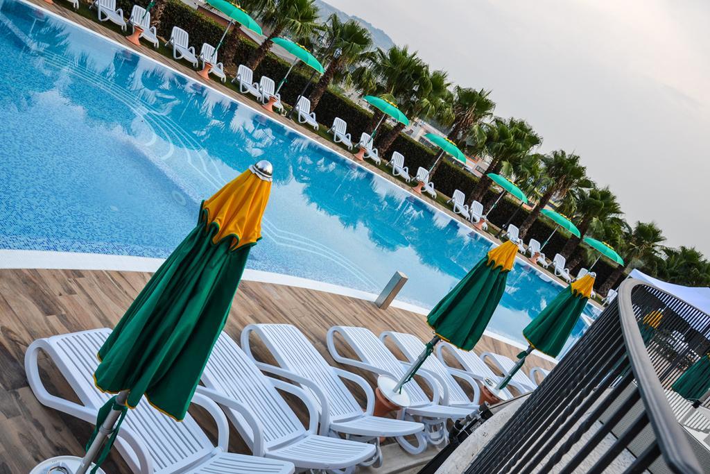 Villa Luigi Hotel & Restaurant Nuova Gestione Villa Rosa Di Martinsicuro Экстерьер фото