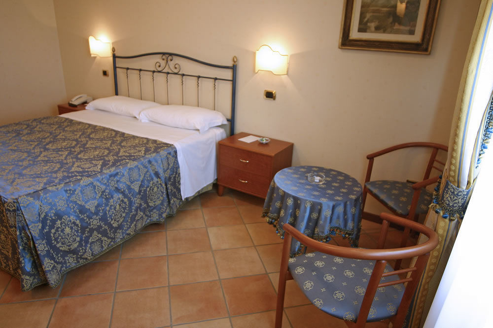 Villa Luigi Hotel & Restaurant Nuova Gestione Villa Rosa Di Martinsicuro Экстерьер фото